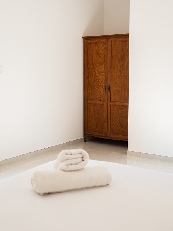 batelle-chambre-5-1 Hébergement de charme Arles - Domaine de la Batelle - Appartement 5