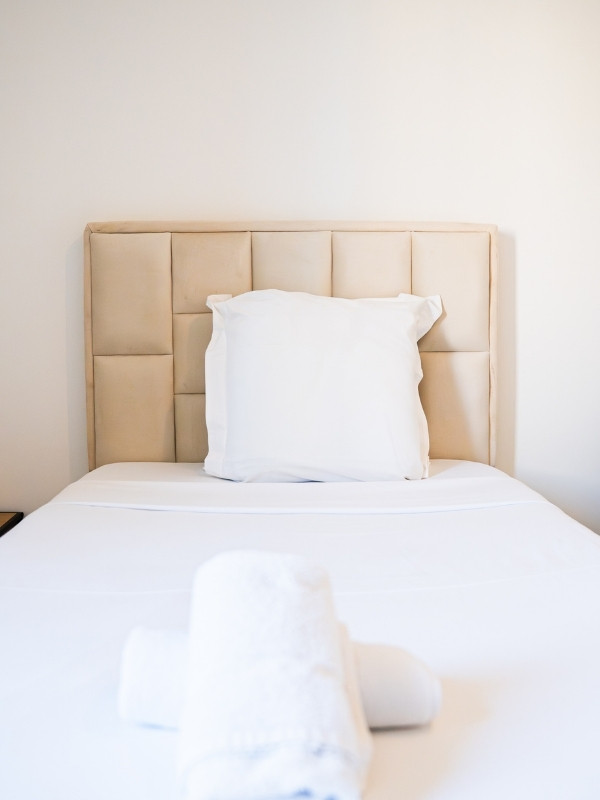 batelle-chambre-5-2 Hébergement de charme Arles - Domaine de la Batelle - Appartement 5